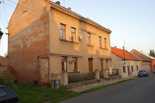 Rodný dům E. Ingriše ve Zlonicích    Horakvlado / CC BY-SA (https://creativecommons.org/licenses/by-sa/4.0)