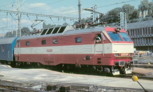 Elektrická dvousystémová lokomotiva řady 350