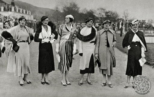Módní přehlídka firmy Rosenbaum a Martha Loeff při dostizích v Chuchli, Eva 1933. UPM.